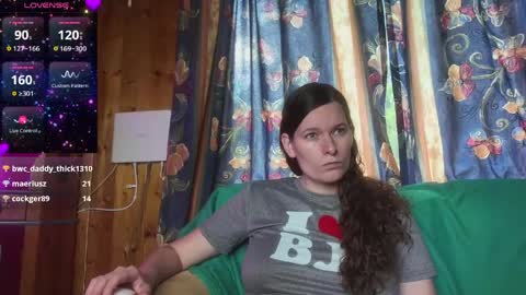 Snapshot of mal_meow chatting on 05-22-26, 11:05 Mal Dee online show from 05-22-26, 11:05