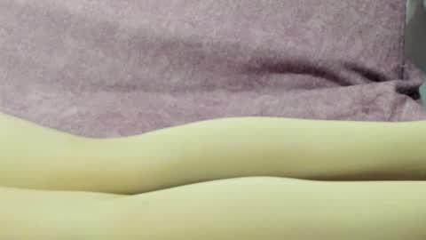 Snapshot of mal_norma chatting on 12-22-24, 04:17 Mal Norma online show from 12-22-24, 04:17