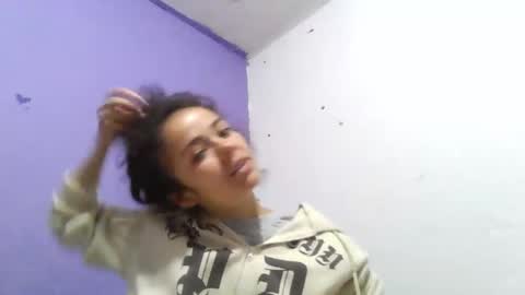 Snapshot of mal_norma chatting on 12-29-24, 05:01 Mal Norma online show from 12-29-24, 05:01