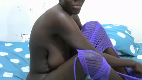 malaika_musa online show from 12-18-25, 03:07