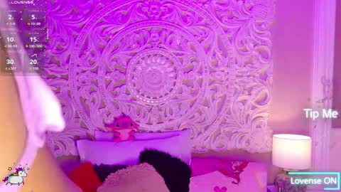   online show from 05-17-26, 04:32