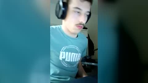 male20y online show from 06-12-26, 04:28