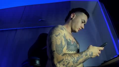 ADAM         online show from 11-22-25, 04:55