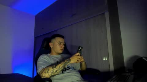 ADAM         online show from 12-04-25, 01:48