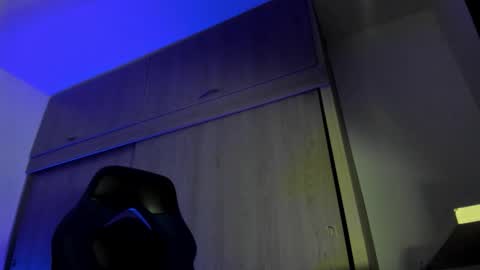 ADAM         online show from 12-21-25, 04:08