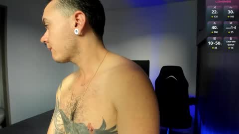 Snapshot of male_pussy chatting on 04-25-26, 04:48 ADAM online show from 04-25-26, 04:48