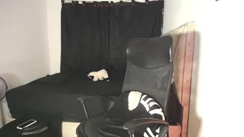 male_ref online show from 04-04-26, 03:27