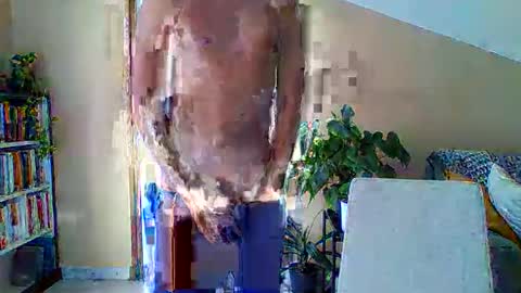 Snapshot of maleboyz chatting on 09-23-25, 11:13 Boybi online show from 09-23-25, 11:13