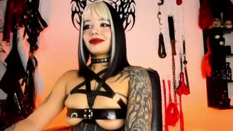 Snapshot of maledicta__insana chatting on 07-25-26, 10:07 maledicta__insana online show from 07-25-26, 10:07