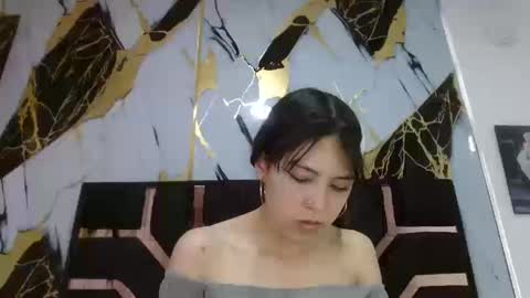 malejacs01 online show from 09-09-25, 01:43