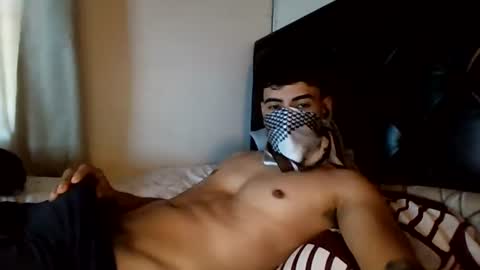 Snapshot of malekthick chatting on 06-13-26, 02:15 malekthick online show from 06-13-26, 02:15