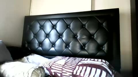 Snapshot of malekthick chatting on 06-15-26, 01:57 malekthick online show from 06-15-26, 01:57