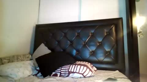 Snapshot of malekthick chatting on 06-18-26, 08:35 malekthick online show from 06-18-26, 08:35