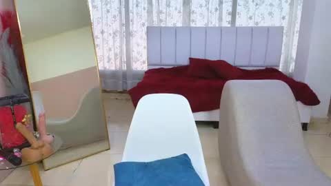 Snapshot of malen_fitnessmilf chatting on 07-23-26, 07:56 malen_fitnessmilf online show from 07-23-26, 07:56