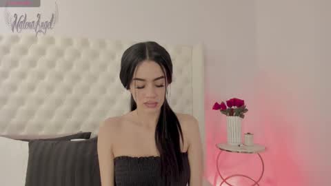 Snapshot of malena_angel_ chatting on 02-26-25, 08:11 Malena Angel online show from 02-26-25, 08:11