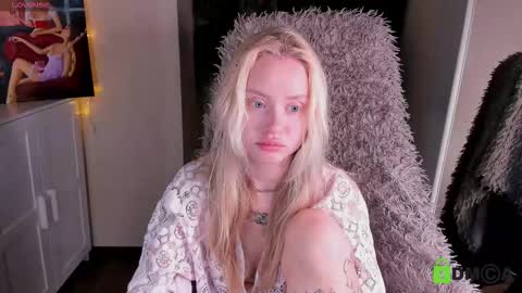 Snapshot of malenaernman chatting on 09-09-25, 07:41 Malena online show from 09-09-25, 07:41