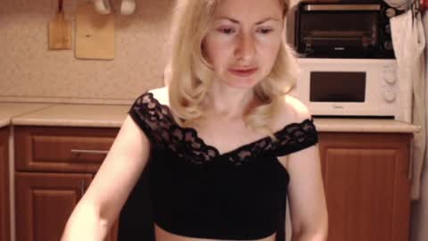 Malena online show from 05-23-26, 09:30