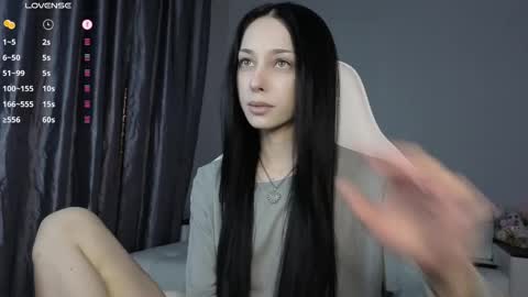 Snapshot of malenkiykamen chatting on 04-25-26, 04:37 piu online show from 04-25-26, 04:37