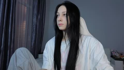Snapshot of malenkiykamen chatting on 05-22-26, 03:50 piu online show from 05-22-26, 03:50