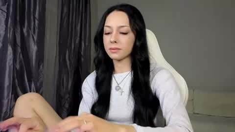 Snapshot of malenkiykamen chatting on 07-08-26, 06:12 piu online show from 07-08-26, 06:12