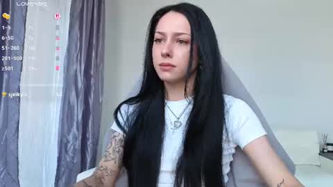 Snapshot of malenkiykamen chatting on 07-13-26, 07:44 piu online show from 07-13-26, 07:44