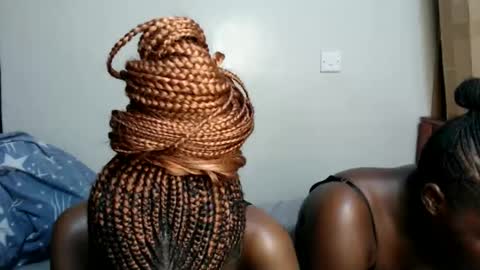Snapshot of malia_latifa chatting on 05-18-26, 12:55 lati online show from 05-18-26, 12:55