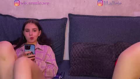 Malinka online show from 03-22-26, 06:11