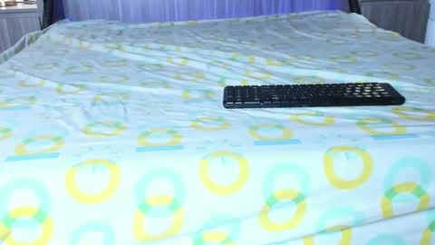 Snapshot of malikbrave chatting on 10-10-25, 12:04 Mariana online show from 10-10-25, 12:04