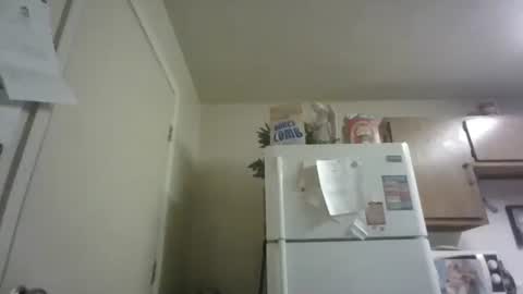 Snapshot of malinda702 chatting on 12-24-24, 08:05 malinda702 online show from 12-24-24, 08:05