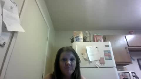 Snapshot of malinda702 chatting on 12-25-24, 06:31 malinda702 online show from 12-25-24, 06:31