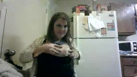 Snapshot of malinda702 chatting on 01-18-25, 05:15 malinda702 online show from 01-18-25, 05:15