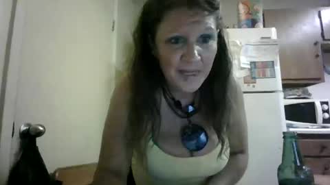 Snapshot of malinda702 chatting on 10-11-25, 02:44 malinda702 online show from 10-11-25, 02:44