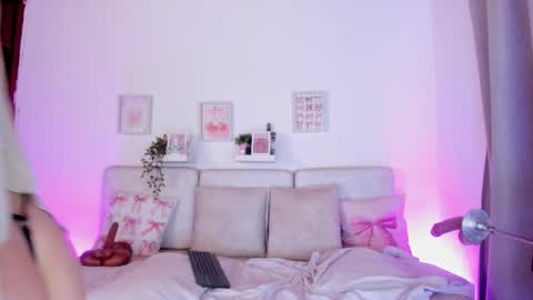 Malka online show from 12-21-25, 07:10