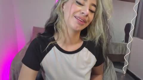 Malory  online show from 11-15-25, 06:59