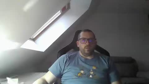 breton online show from 01-19-25, 04:36