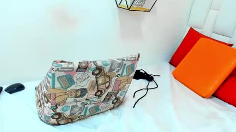 Snapshot of malu_hot69 chatting on 03-07-25, 05:38 Malu online show from 03-07-25, 05:38