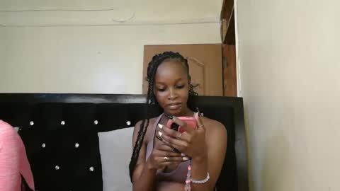 mamaa online show from 09-10-25, 07:41