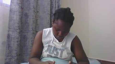Snapshot of mamasita2023 chatting on 01-28-25, 06:49 mamasita2023 online show from 01-28-25, 06:49