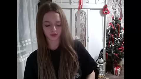 Snapshot of mamie_trish chatting on 12-11-24, 07:36 Mamie Trish online show from 12-11-24, 07:36