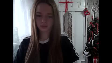 Snapshot of mamie_trish chatting on 12-15-24, 09:56 Mamie Trish online show from 12-15-24, 09:56