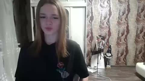 Snapshot of mamie_trish chatting on 01-13-25, 03:04 Mamie Trish online show from 01-13-25, 03:04