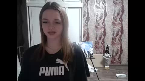 Snapshot of mamie_trish chatting on 01-28-25, 10:12 Mamie Trish online show from 01-28-25, 10:12