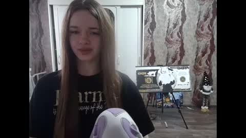 Snapshot of mamie_trish chatting on 02-20-25, 08:39 Mamie Trish online show from 02-20-25, 08:39