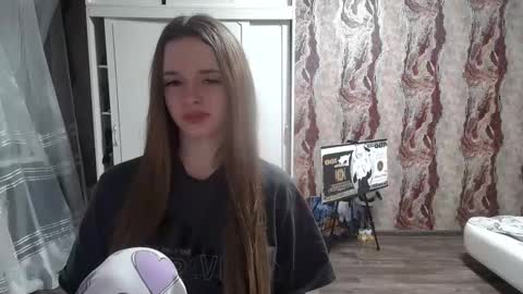 Snapshot of mamie_trish chatting on 02-24-25, 05:09 Mamie Trish online show from 02-24-25, 05:09