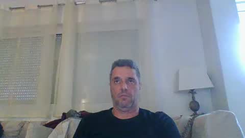 Snapshot of man211172 chatting on 03-02-25, 03:27 man211172 online show from 03-02-25, 03:27