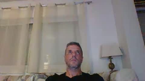 Snapshot of man211172 chatting on 03-03-25, 06:01 man211172 online show from 03-03-25, 06:01