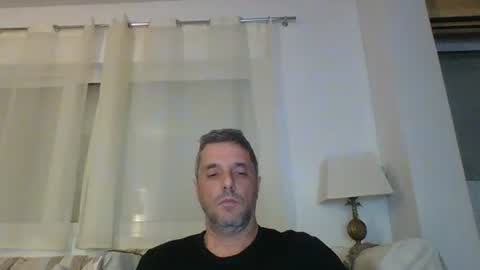 Snapshot of man211172 chatting on 03-04-25, 07:01 man211172 online show from 03-04-25, 07:01