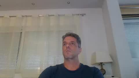 Snapshot of man211172 chatting on 10-19-25, 02:50 man211172 online show from 10-19-25, 02:50