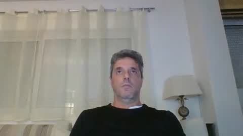 man211172 online show from 11-16-25, 03:17