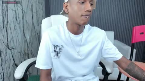 man_san11 online show from 11-10-25, 02:27